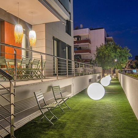 Sitges Spaces Garden Paradise 3 Bedroom, 3 Bathroom, Huge Private Garden-Terrace, Pool- Sleeps Up To 8 Екстер'єр фото