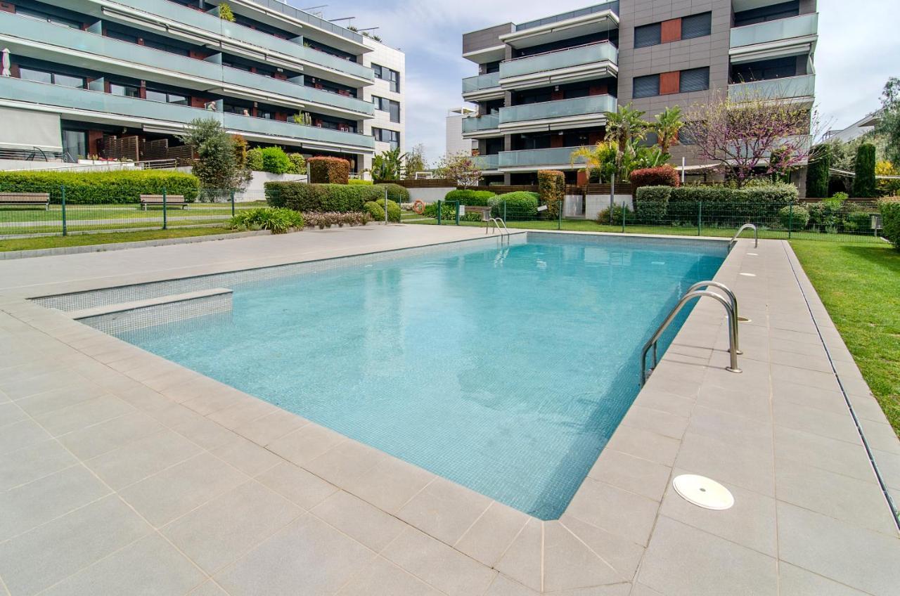 Sitges Spaces Garden Paradise 3 Bedroom, 3 Bathroom, Huge Private Garden-Terrace, Pool- Sleeps Up To 8 Екстер'єр фото