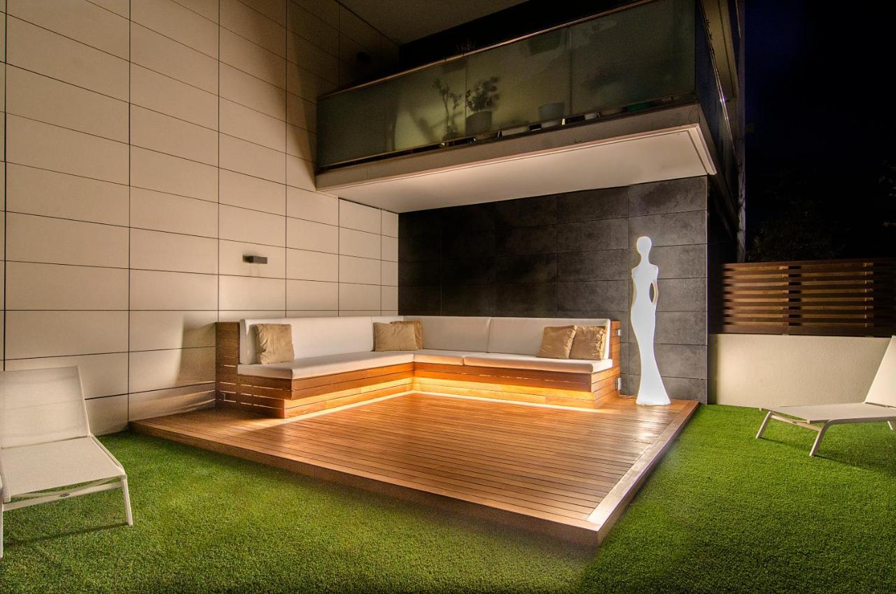 Sitges Spaces Garden Paradise 3 Bedroom, 3 Bathroom, Huge Private Garden-Terrace, Pool- Sleeps Up To 8 Екстер'єр фото