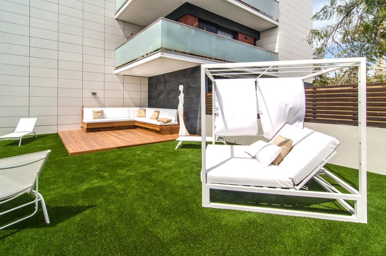 Sitges Spaces Garden Paradise 3 Bedroom, 3 Bathroom, Huge Private Garden-Terrace, Pool- Sleeps Up To 8 Екстер'єр фото