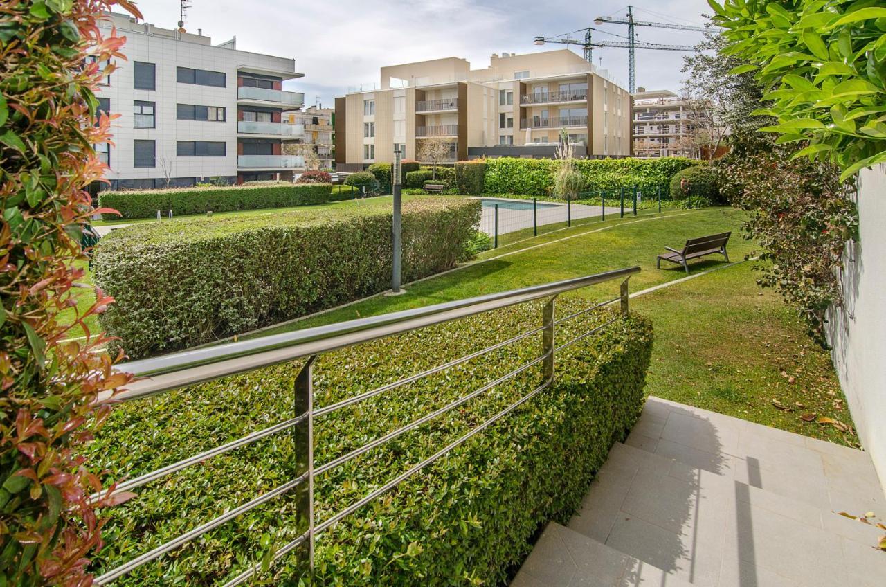 Sitges Spaces Garden Paradise 3 Bedroom, 3 Bathroom, Huge Private Garden-Terrace, Pool- Sleeps Up To 8 Екстер'єр фото
