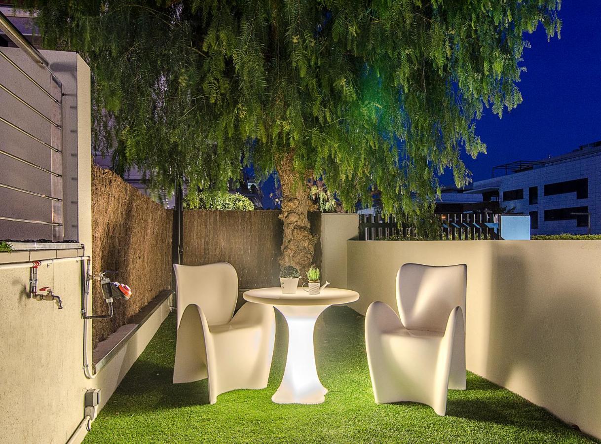 Sitges Spaces Garden Paradise 3 Bedroom, 3 Bathroom, Huge Private Garden-Terrace, Pool- Sleeps Up To 8 Екстер'єр фото