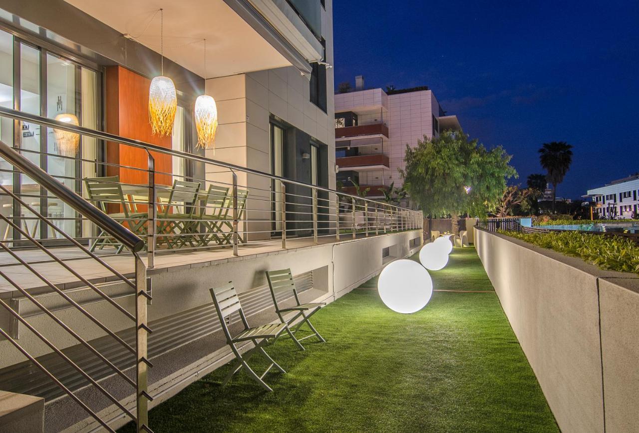 Sitges Spaces Garden Paradise 3 Bedroom, 3 Bathroom, Huge Private Garden-Terrace, Pool- Sleeps Up To 8 Екстер'єр фото