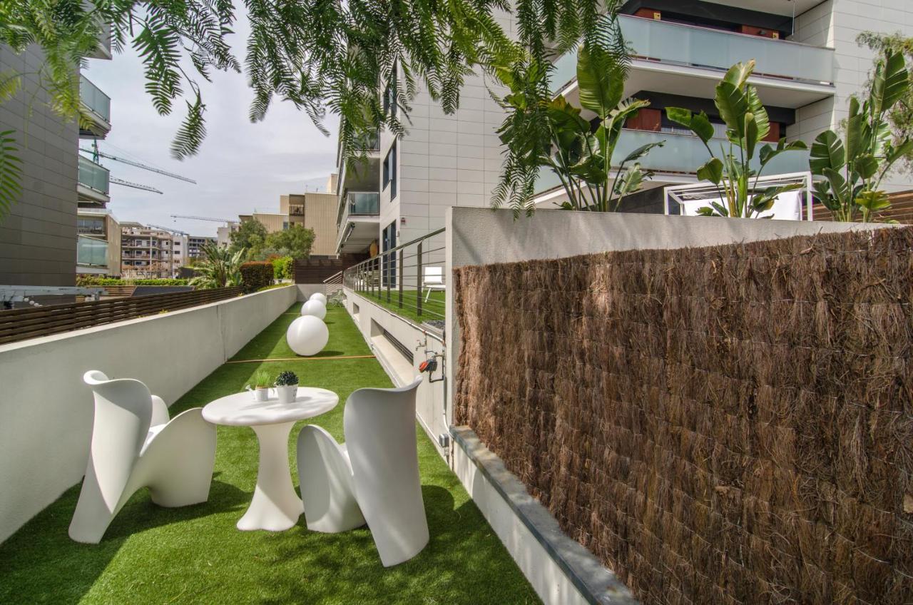 Sitges Spaces Garden Paradise 3 Bedroom, 3 Bathroom, Huge Private Garden-Terrace, Pool- Sleeps Up To 8 Екстер'єр фото