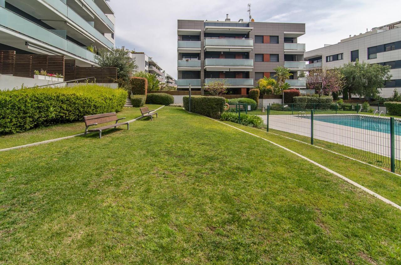 Sitges Spaces Garden Paradise 3 Bedroom, 3 Bathroom, Huge Private Garden-Terrace, Pool- Sleeps Up To 8 Екстер'єр фото