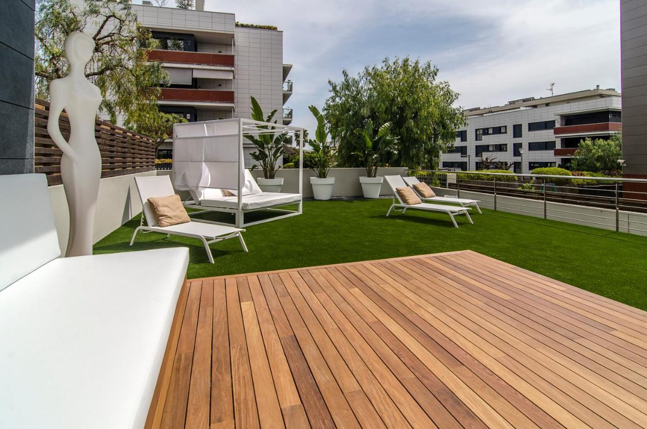 Sitges Spaces Garden Paradise 3 Bedroom, 3 Bathroom, Huge Private Garden-Terrace, Pool- Sleeps Up To 8 Екстер'єр фото